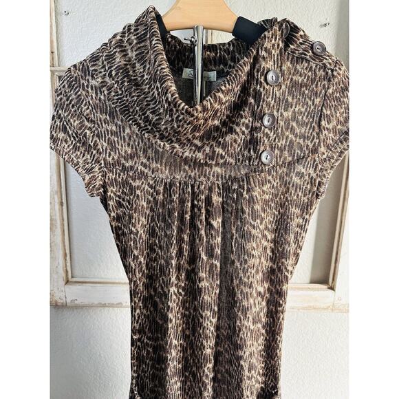 Speechless short sleeve animal print dress Medium Cowl Neckline Button Shoulder - Picture 2 of 12